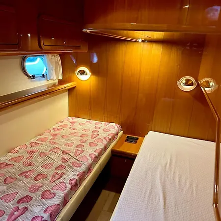 Bateau - Nuit Au Vieux Port Botel *